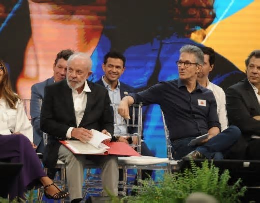 Zema sobre Lula: 'Veio posar como o pai dos pobres'
