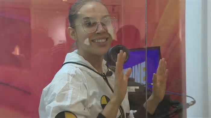 Quando Renata volta para a casa do 'BBB 25'? Tadeu Schmidt dá detalhes do retorno da sister; veja!