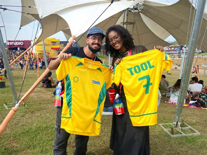 Lollapalooza: Tool atrai ‘excursão’ de fãs de todo o país para ver a estreia da banda no Brasil