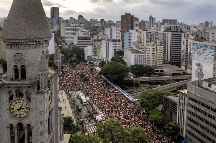 Carnaval de rua em SP começa neste sábado (1º) com MPB, axé, pop e sertanejo; veja dez blocos