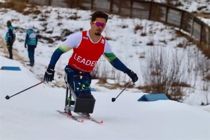 Esquiador brasileiro conquista segundo ouro em Copa Paralímpica na Noruega