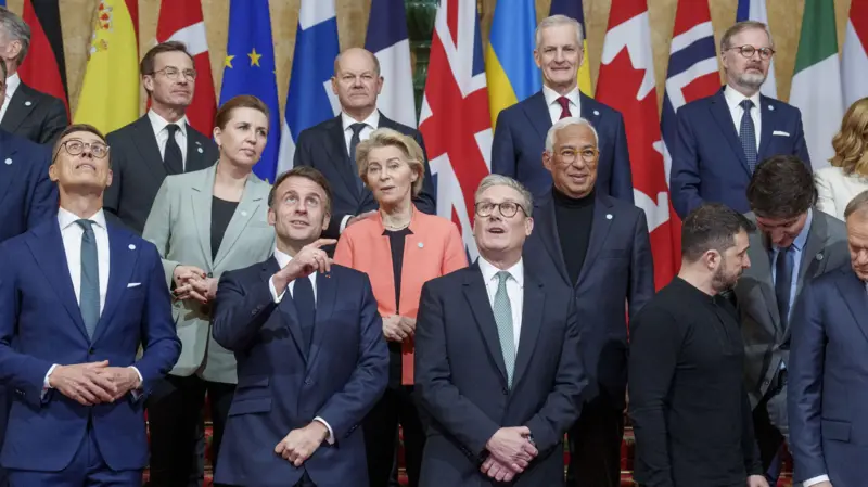 Segurança da Europa em jogo: líderes se reúnem para reagir a políticas de Trump