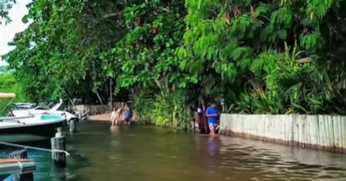 Avanço de maré chama atenção em praias de Porto Seguro e do Litoral Norte baiano