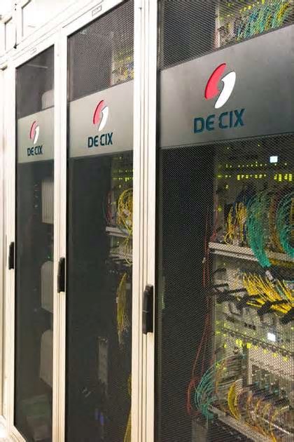 Maior empresa de envio e recebimento dos dados do mundo avalia investimentos no Ceará