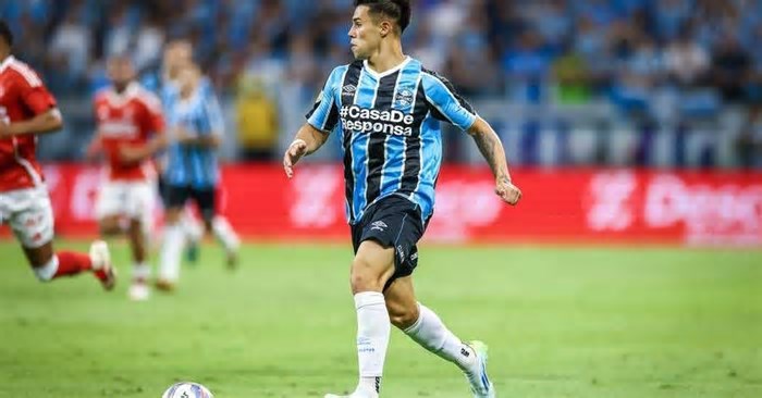 Grêmio: Aravena é convocado pela seleção do Chile para jogos das Eliminatórias