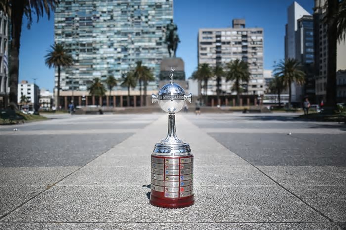 Sorteio da Libertadores 2025 define grupos nesta segunda (17); confira potes