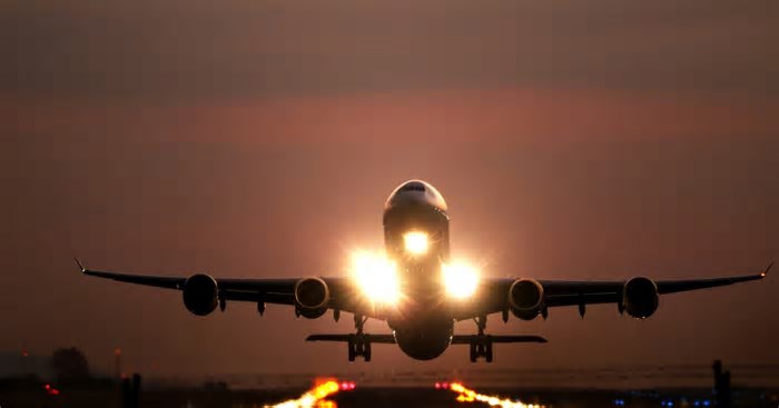 Estudo mostra que passagens aéreas subiram até 328% desde a pandemia