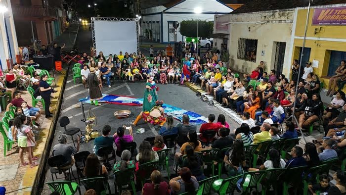 Com espetáculos em Viçosa, projeto Terça de Graça fortalece o humor no Estado