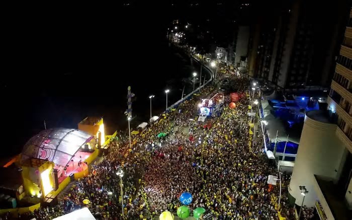 Turistas passam a prolongar estadia na Bahia após Carnaval