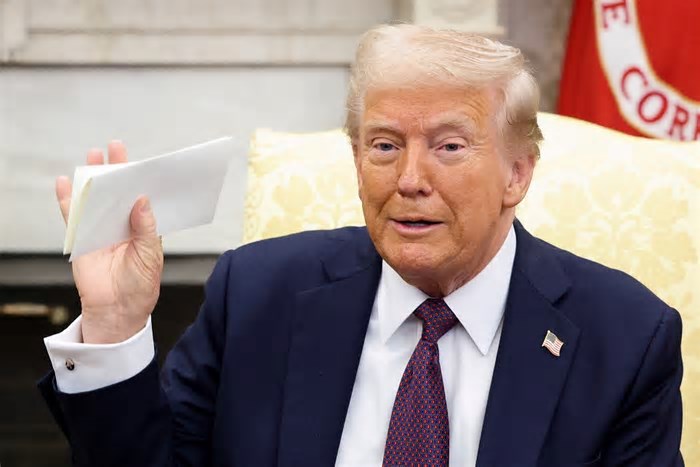 Trump falará hoje com Congresso após reformular políticas externa e doméstica dos EUA
