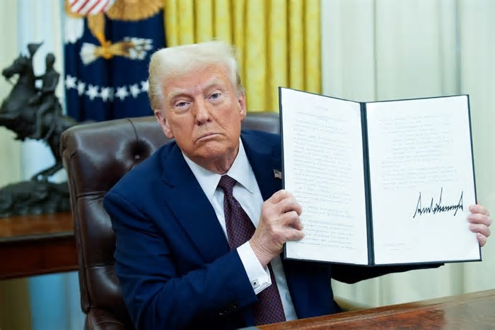 Trump fará um relato de sua presidência em discurso no Congresso dos EUA nesta terça