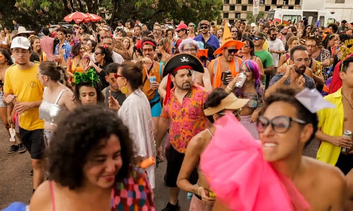 Carnaval do DF tem misturas de ritmos e mudança de percursos de blocos