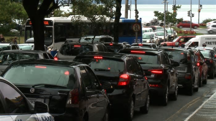 Maratona Cultural e corrida alteram o trânsito no aniversário de Florianópolis; veja mudanças