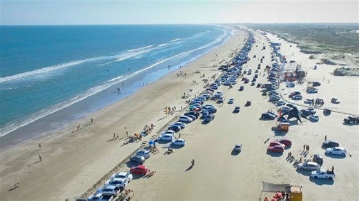 A maior praia do mundo fica no Brasil e pode ser vista até do espaço