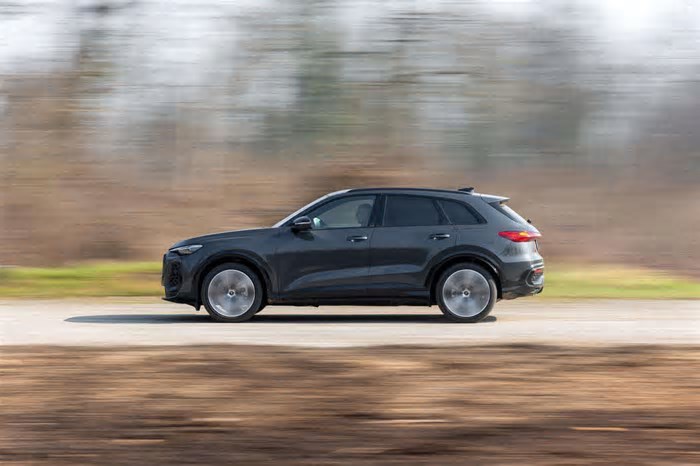 Nuova Audi Q5 2025: tecnologia, design e prestazioni evolute