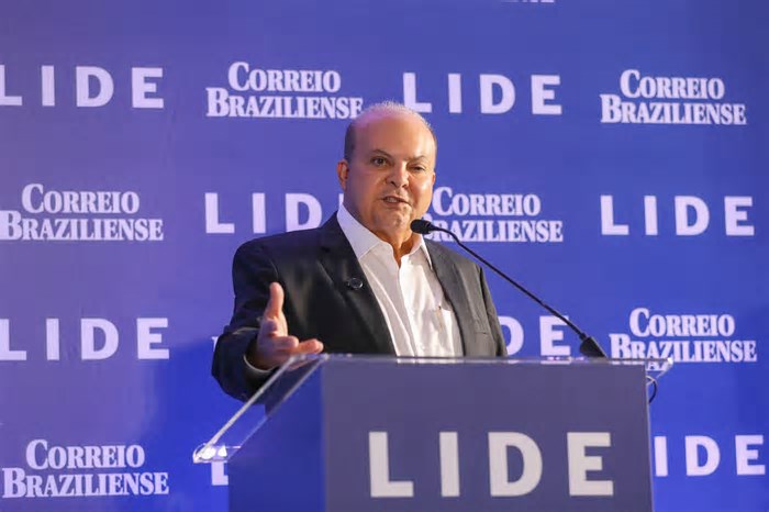 Governador Ibaneis Rocha destaca economia e transição energética do DF no Brasil Summit