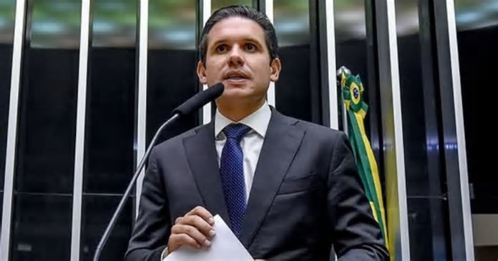 ‘Temos uma taxa de juros que nos amedronta’, diz presidente da Câmara dos Deputados