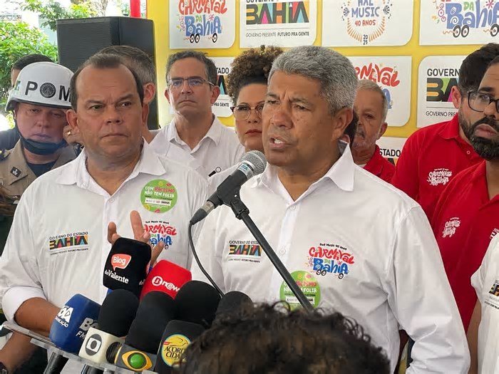 Carnaval 2025 segue sem registro de crimes graves; governador participou de balanço neste domingo