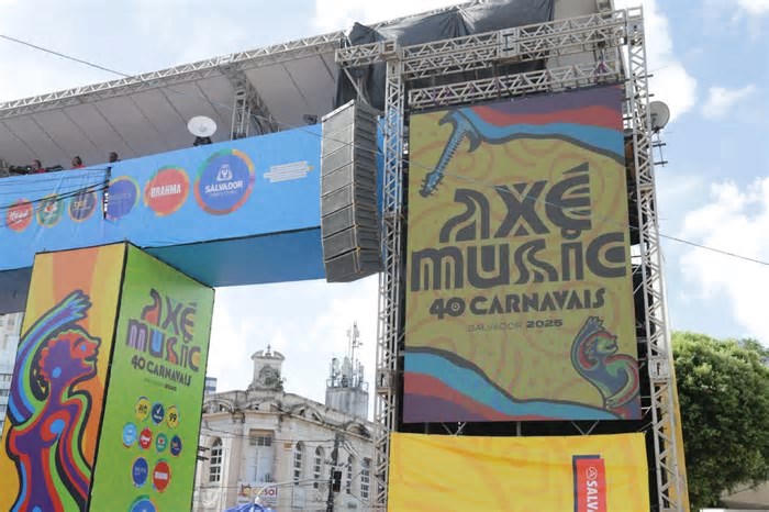 Carnaval de Salvador fará pausas na programação para a transmissão do Oscar 2025