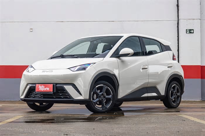 Os carros elétricos e híbridos mais vendidos do Brasil em fevereiro de 2025