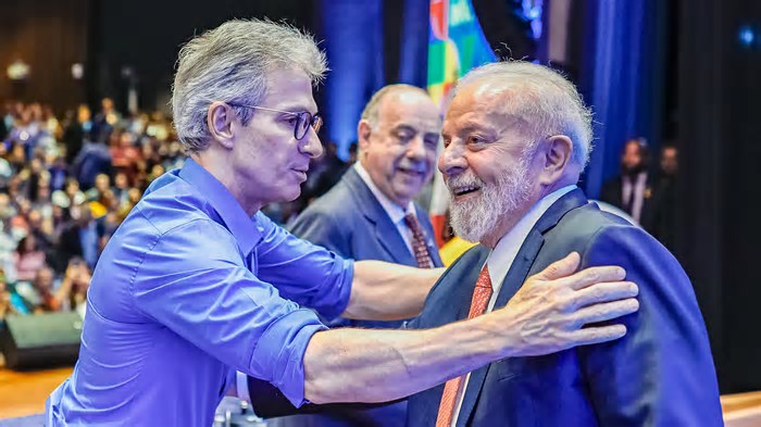 Lula e Zema voltam a trocar farpas durante evento em Minas Gerais