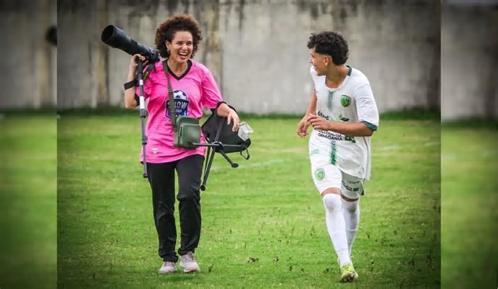 Mãe vira fotógrafa esportiva para acompanhar o filho atleta