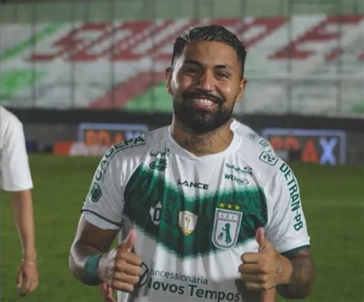 Campo-grandense faz golaço de falta contra o Fortaleza pelo Nordestão