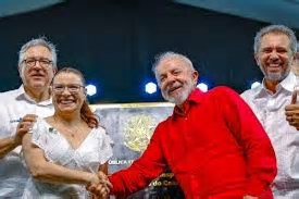 No Ceará, Lula reclama de ato sem discursos de mulheres