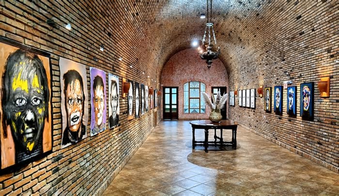 Final de semana na Villa Francioni terá abertura de exposição fotográfica e a tradicional corrida dos vinhedos