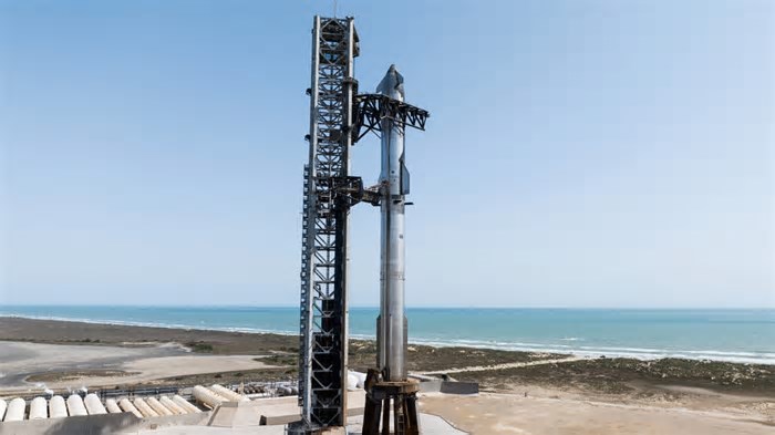 SpaceX says 'weather looks favorable' as it prepares for 8th test of Starship