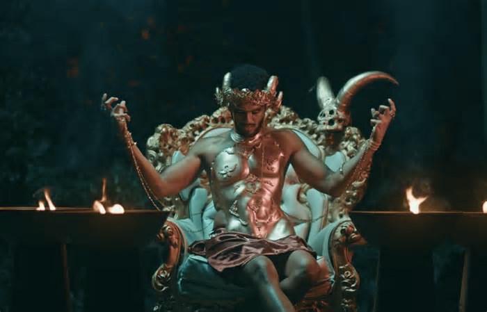 Shelldon Malvasi estreia clipe de “Áries” e realiza evento de lançamento com casa cheia
