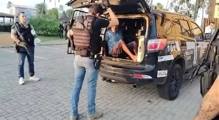 Suspeito de chefiar 'jogo do bicho' é preso em condomínio da Bahia