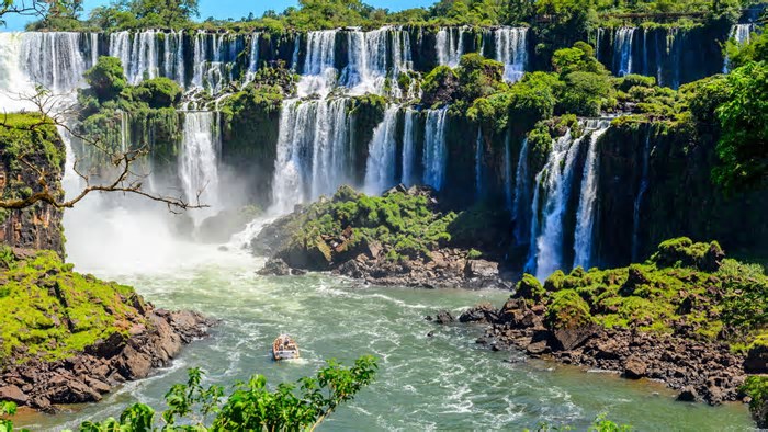 Esses são os destinos paradisíacos mais sonhados pelos brasileiros que você precisa conhecer