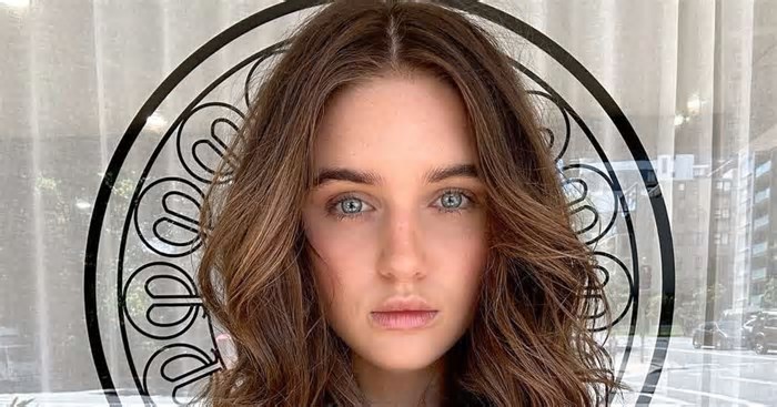 Savannah Clarke revela o que não pode faltar em seu camarim