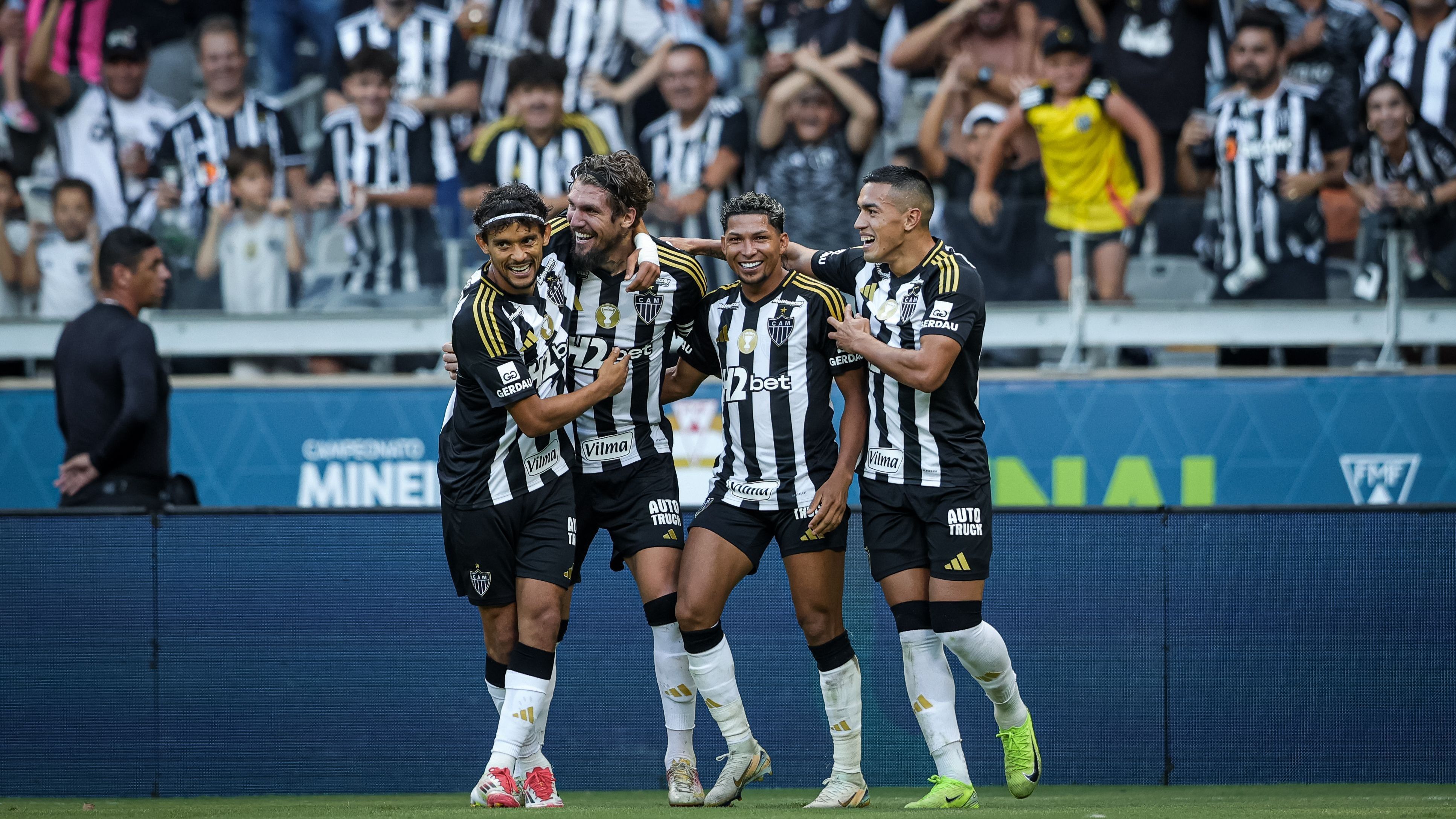 Atlético-MG goleia América-MG e encaminha hexa no Campeonato Mineiro
