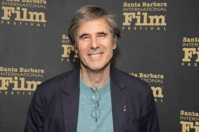 Walter Salles: Futuro do cinema brasileiro depende da regulação do streaming, 'que é terra de ninguém'