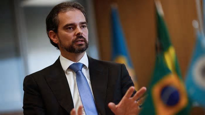 Chefe da Interpol sobre bigtechs: “Cada vez mais difícil obter informações”
