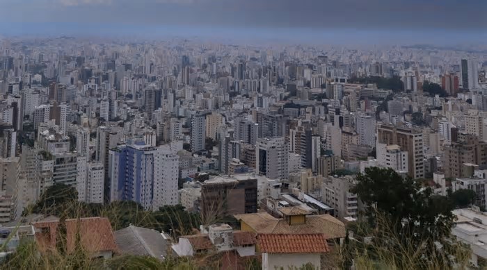 Pesquisa lista as ruas campeãs na venda de imóveis em BH em 2025; saiba as mais procuradas