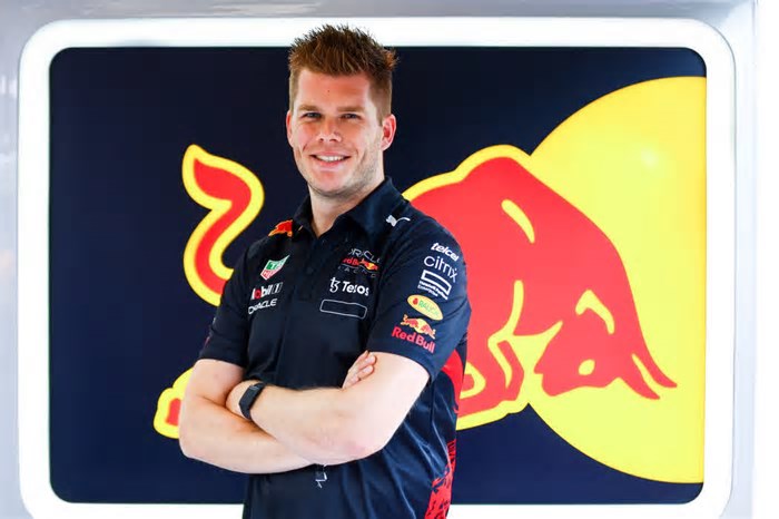 Piloto holândes nunca pilotou um F1, mas fez ajuste do carro de Verstappen em vitória no Japão