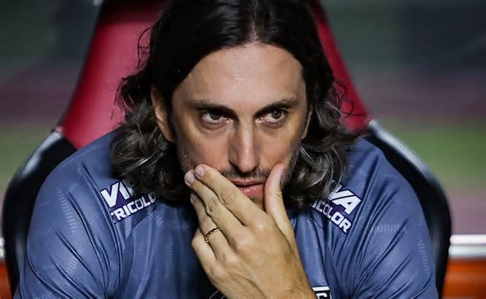 Zubeldía concedeu entrevista a André Hernan e abriu bastidores sobre situação que pode enganar o Tricolor