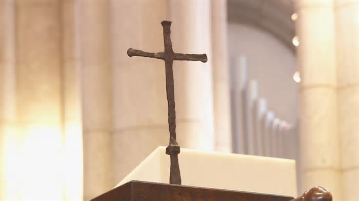 Cruz da primeira missa do Brasil chega a Belém nesta quarta, 23; confira programação