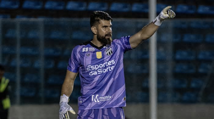 Goleiro do Ceará critica arbitragem contra Bahia:
