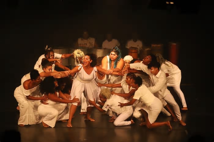 Bando de Teatro Olodum lança projeto para celebrar 35 anos, e aula inaugural é aberta