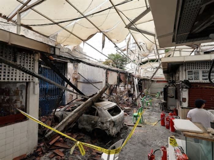 Comerciantes lamentam incêndio no Mercado da Madalena: