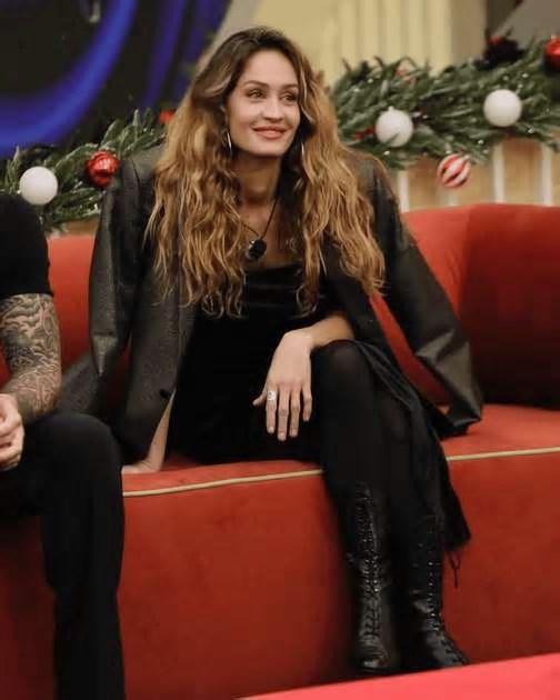 Vítima de xenofobia, brasileira Helena Prestes é vice-campeã do 'Big Brother' da Itália