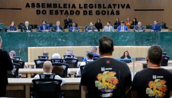 Bruno Peixoto propõe homenagem a apaixonados por carros antigos nessa 4ª-feira na ALEGO