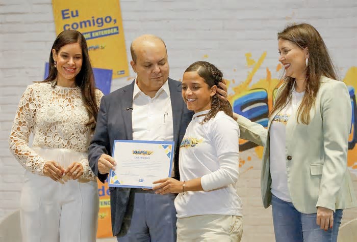 GDF entrega mil certificados a alunos do Brasil.IA no Riacho Fundo II