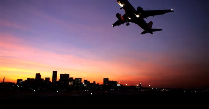 Feriado prolongado: Saiba quantas pessoas vão viajar de avião no feriado de Páscoa e Tiradentes