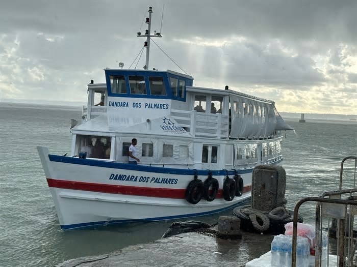 Feriadão: travessia Salvador-Mar Grande ganha reforço da lancha Dandara dos Palmares