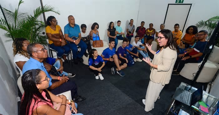 Feira oferece 1 mil vagas de trabalho, cursos e ações profissionalizantes em Salvador